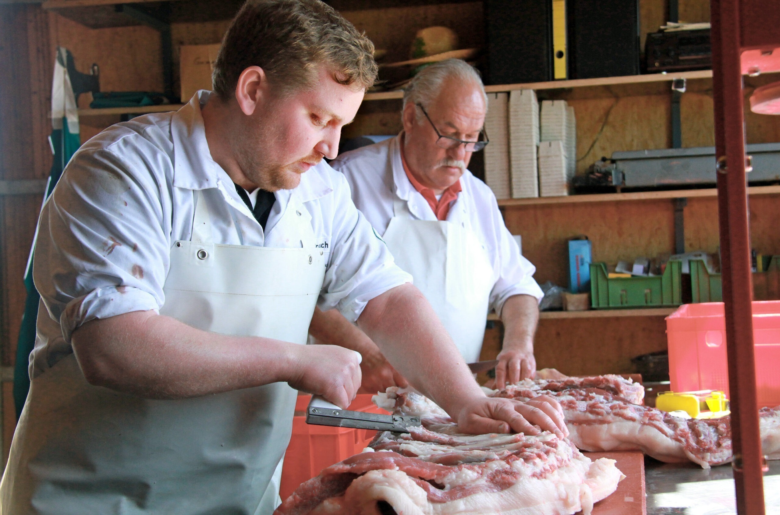 "Deutschland, Deine Würste - Was essen wir da eigentlich?" und "Wirte in der Krise - Der Kampf der Gastronomen ums Überleben"