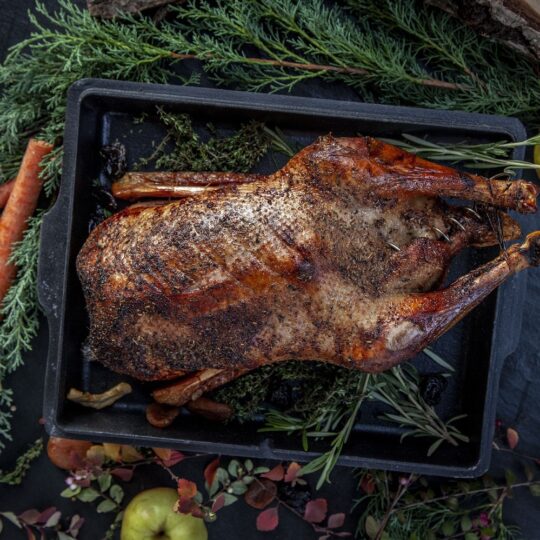 Weihnachtstrend 2021: Dieses Jahr kommt die Gans vom Grill