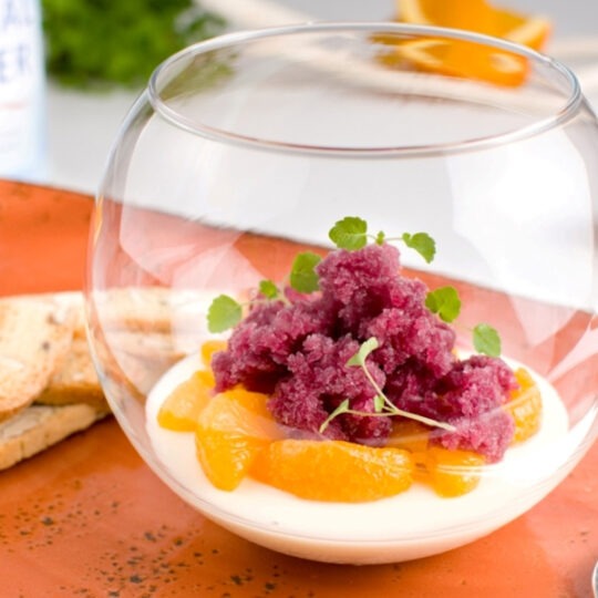 Weihnachten so richtig genießen: Wie Mineralwasser festliche Menüs abrundet