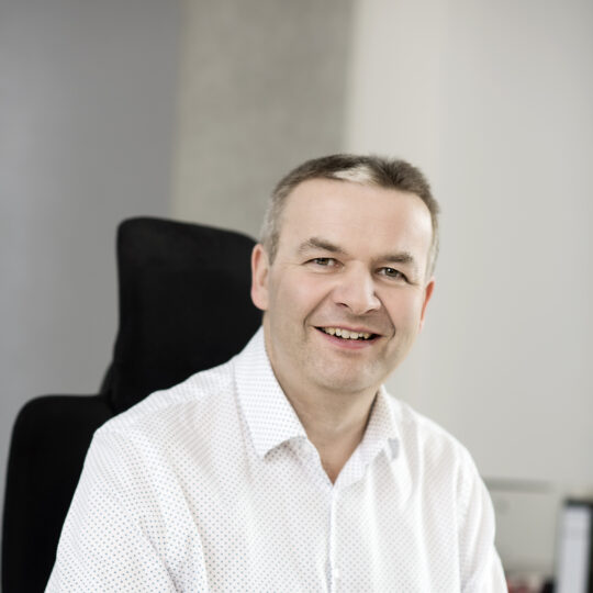 repecon – Reinhard Peter Consulting: Mit Mut aus der Misere: neue Webinar-Serie „Motivation am Mittwoch“