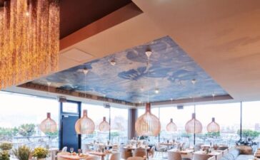 ROOF GARDEN Restaurant Bar Lounge