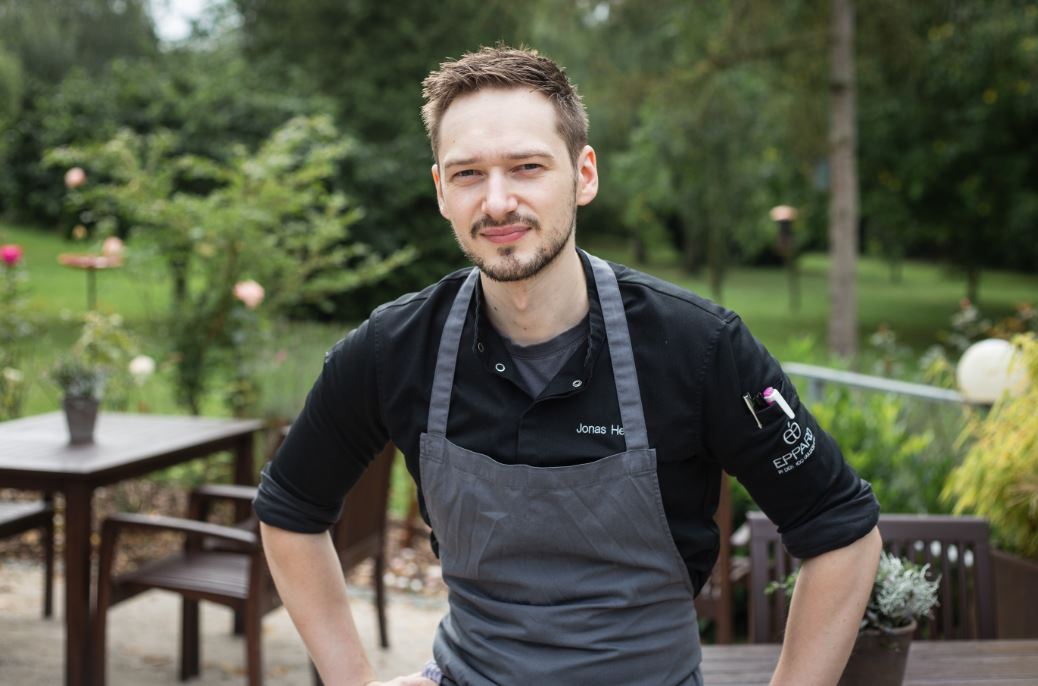©Jonas Herber, Küchenchef im Restaurant Eppard in der 100 Guldenmühle