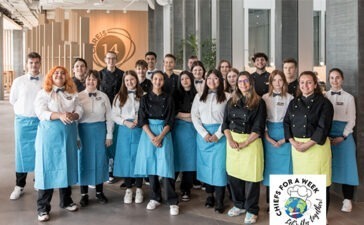 24 Lernende der SV Group nehmen 2022 am «Chiefs for a Week» teil und führen das Restaurant Chreis 14 am Flughafen Zürich in Eigenregie