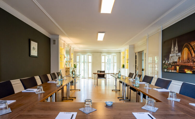 Das optimale Office-Hotel für Businessreisende: b‘mine lockt mit High-Tech-Ausstattung nach Frankfurt. &REPEAT Köln, Airport-VILLA Tagungsbereich der VILLA. Urheber und Copyright: Manfred Daams