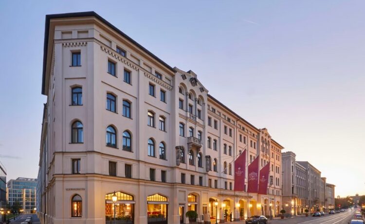 Copyright: Hotel Vier Jahreszeiten Kempinski München