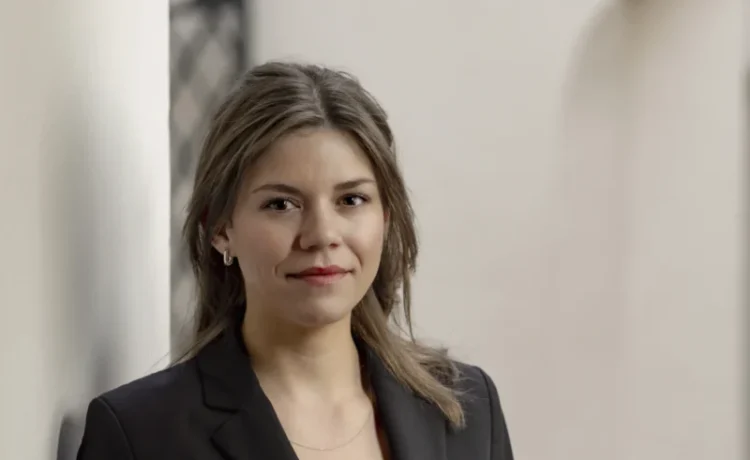 Platzl Hotels München: Gastgeberin und Barmanagerin der neuen „Josefa“ ist Nathalie Putz ©Platzl Hotels