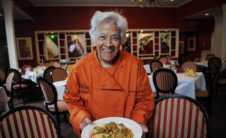 Leah Chase in ihrem Restaurant Dooky Chase's 2019 | © New Orleans & Company