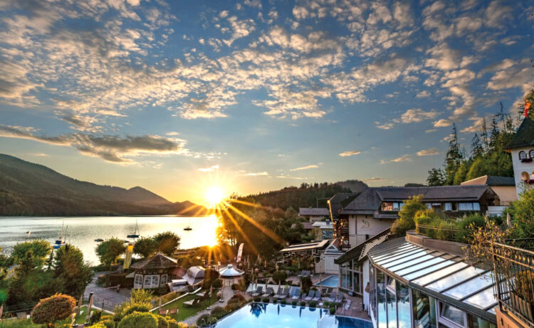 Bildrechte und Fotograf: Der Fuschlsee und das Waldhof Fu