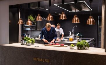 Küchenchef Marc Bernhart vom Hotel Weisses Kreuz in Burgeis