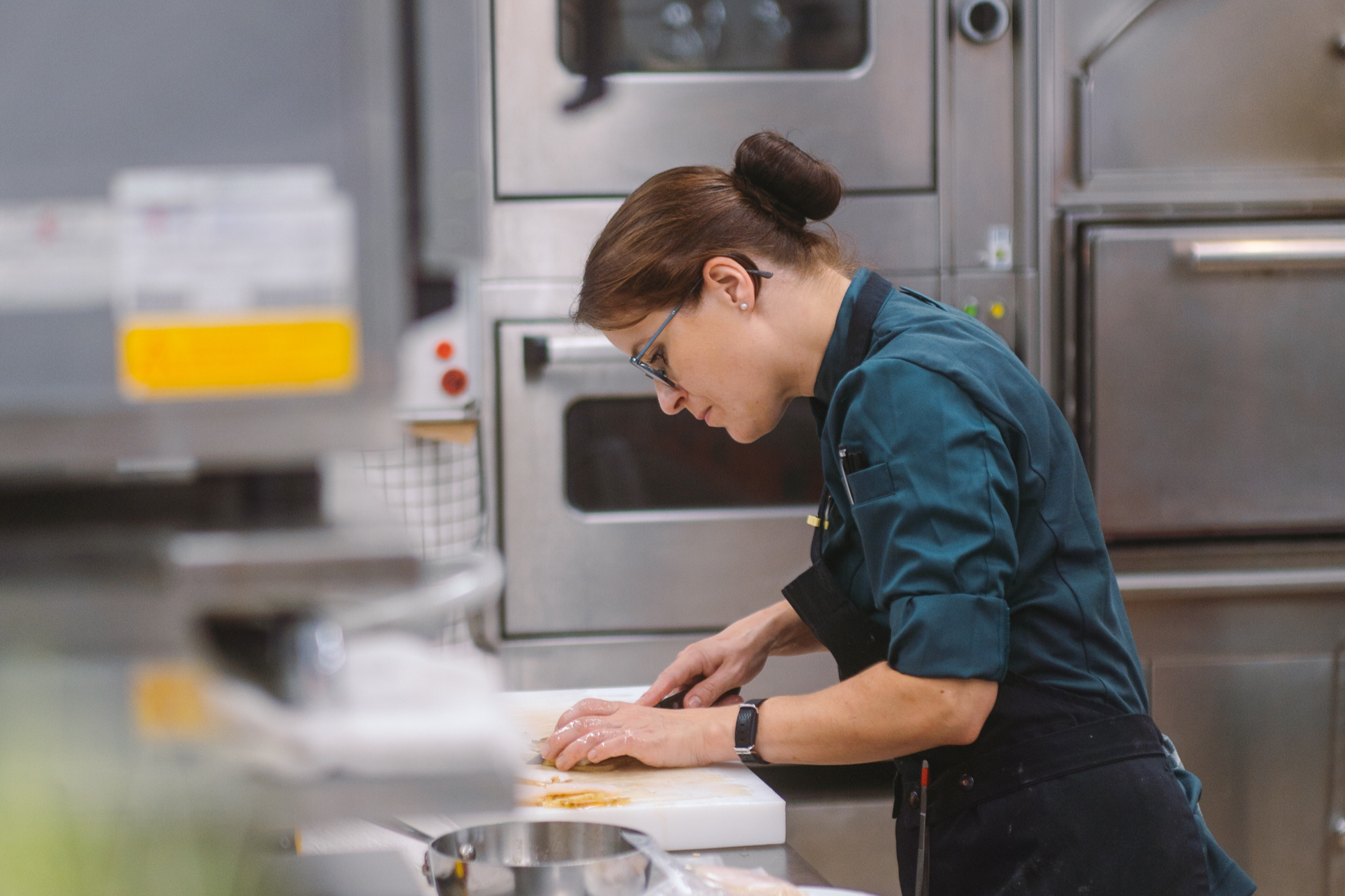 Cornelia Fischer öffnet ihre Küche