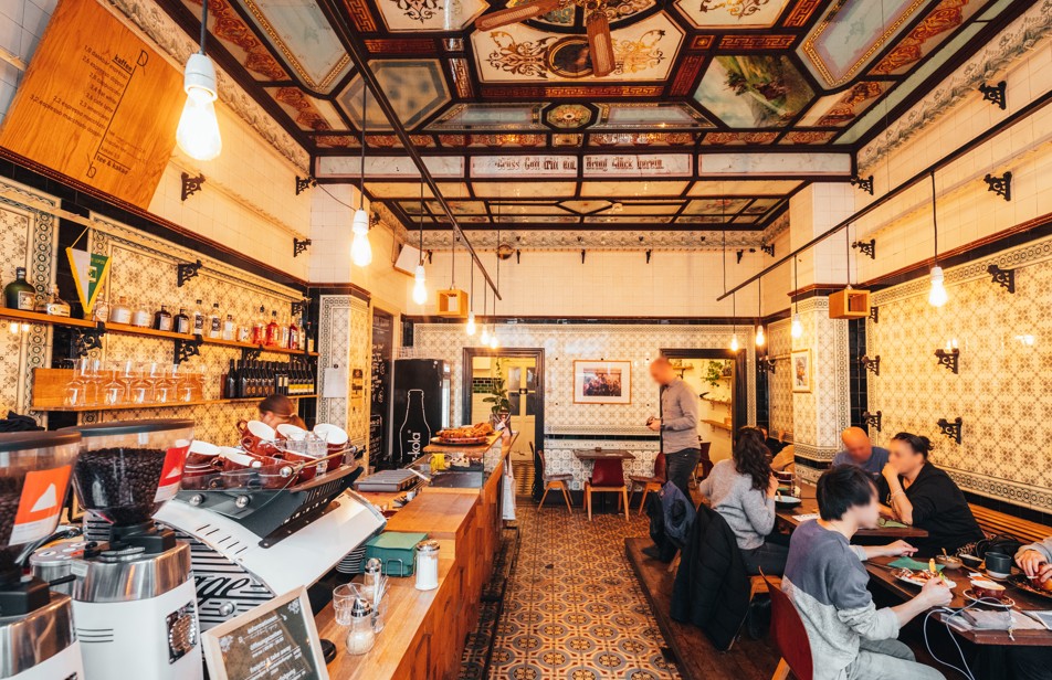 Innenraum des Café Dankbar Leipzig